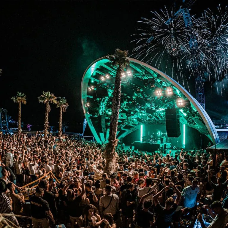 Papaya Club am Zrce Beach in Novalja