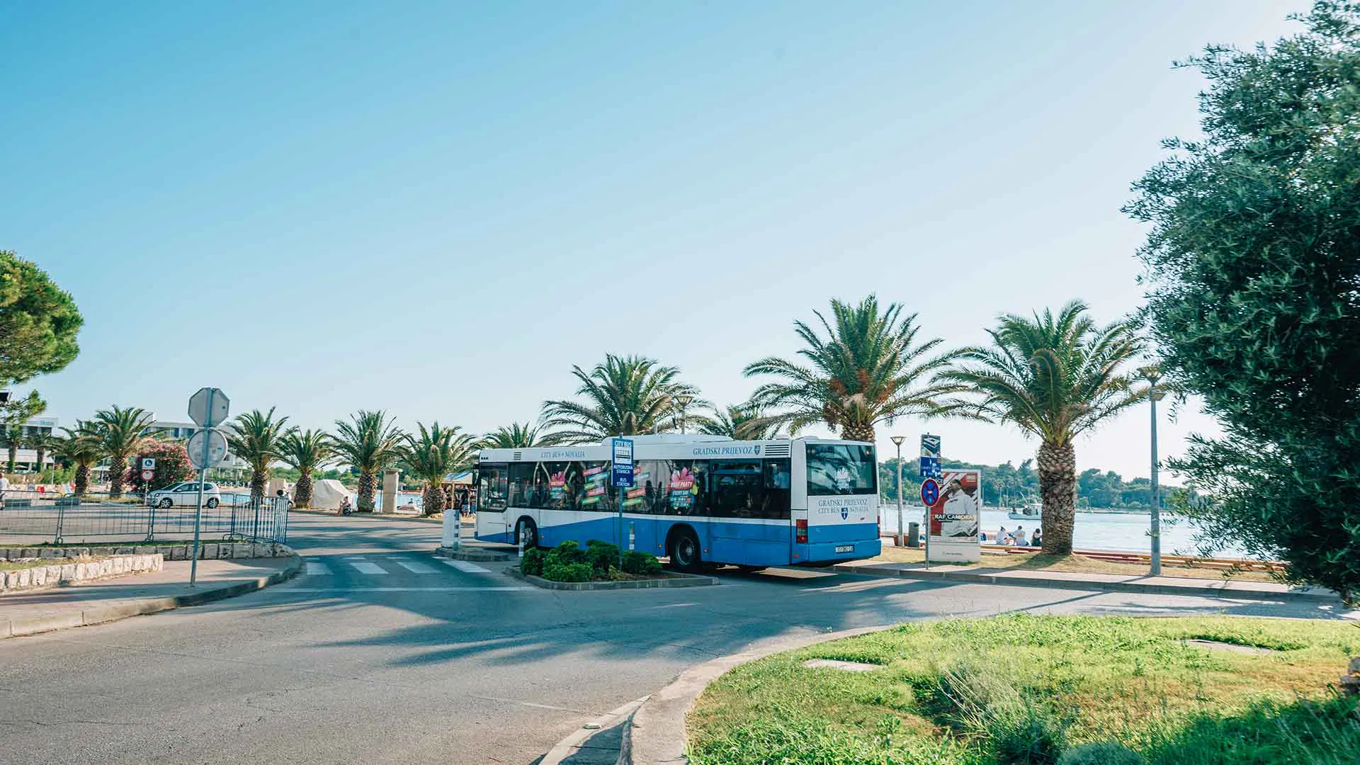Shuttle Bus in Novalja